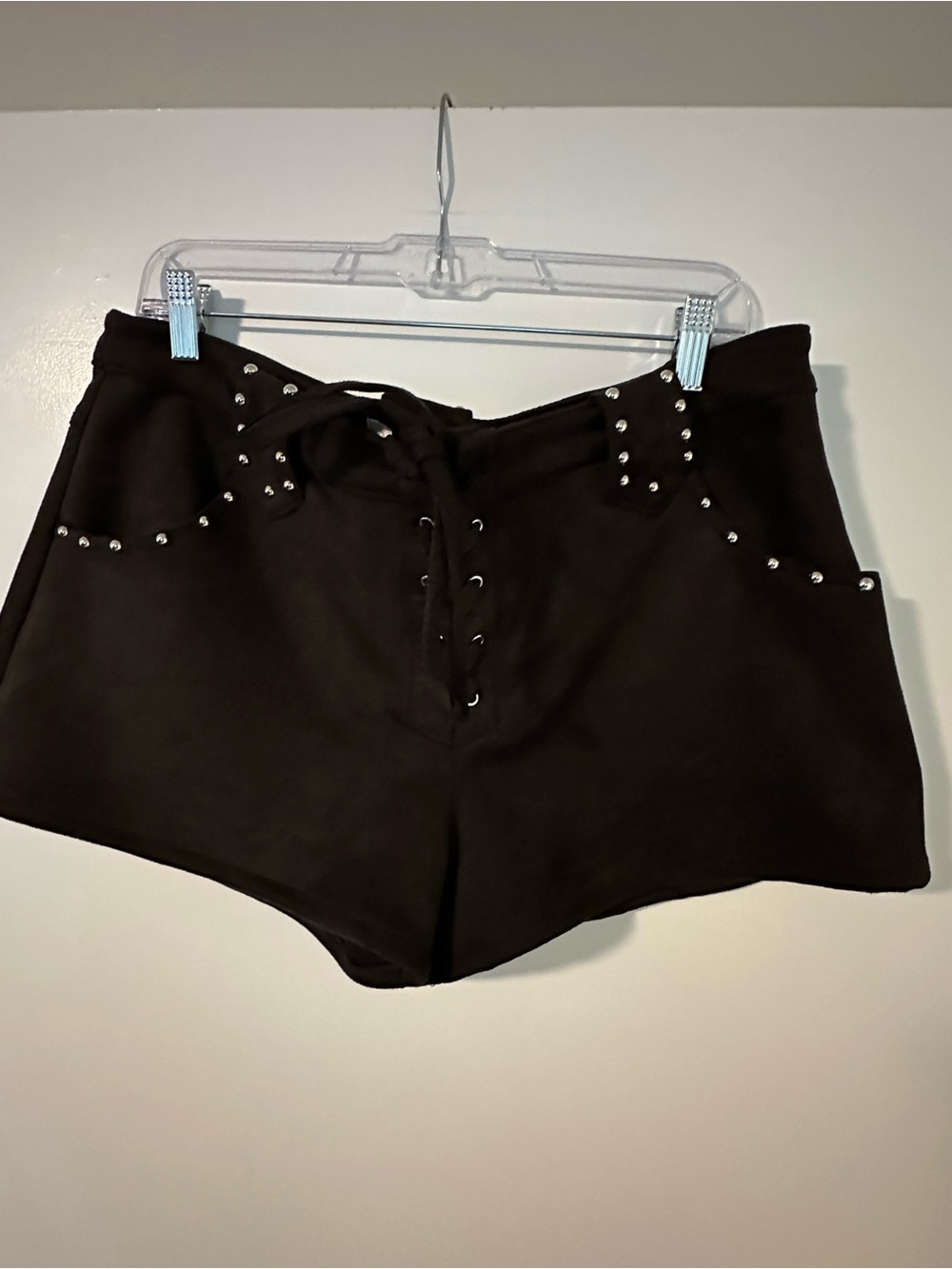 NWT Size 29 Zigoss Women’s Dark Brown Lace-Up Studded Western Shorts